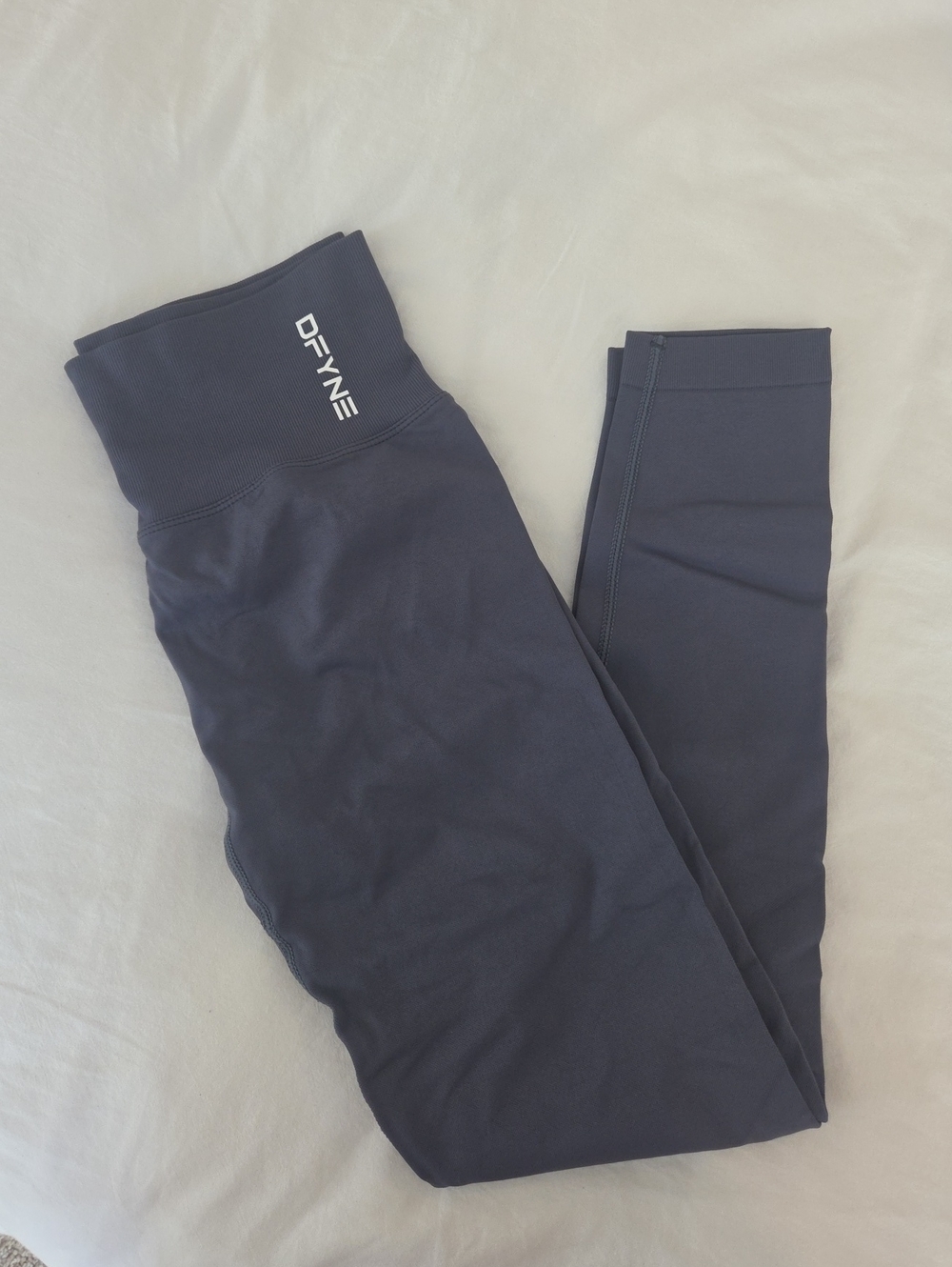 DFYNE Women's High-Rise Leggings in Navy